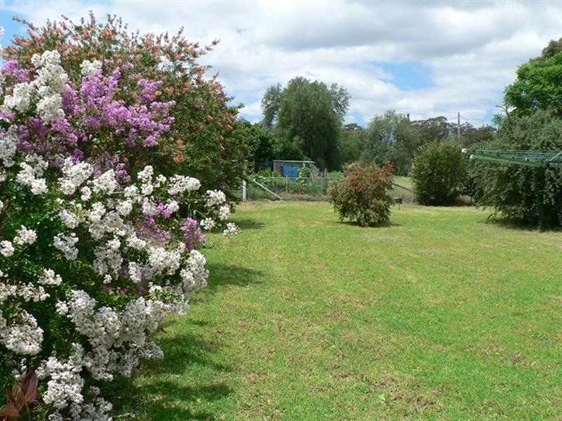 5 Binnaway Rd, Merrygoen NSW 2831