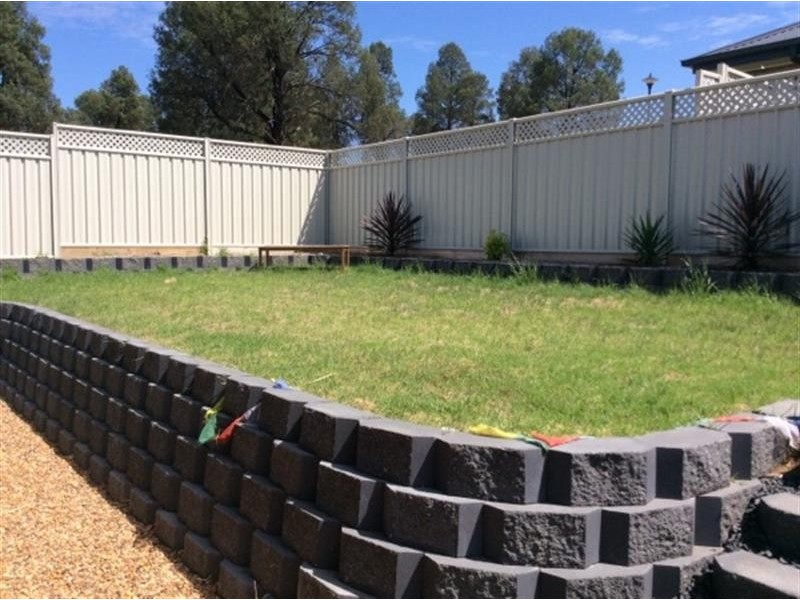 17A Ellenborough Ave, Dubbo NSW 2830