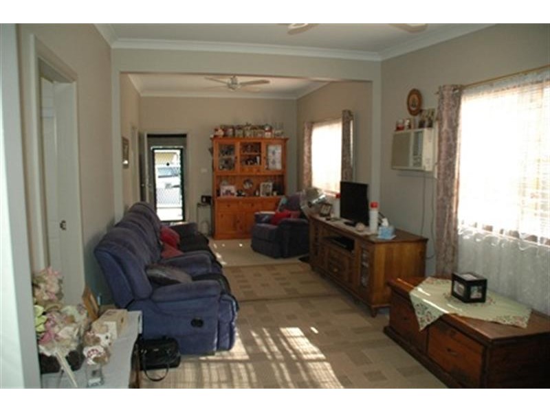 31 Merilba St, Narromine NSW 2821