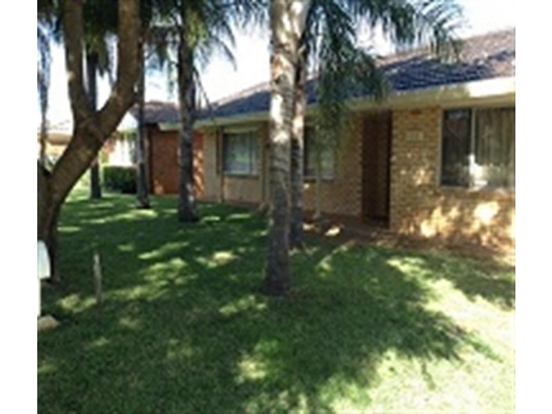 64 Oxley  Cir, Dubbo NSW 2830