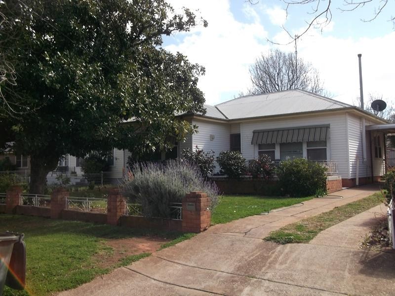 14 Bailey St, Dubbo NSW 2830
