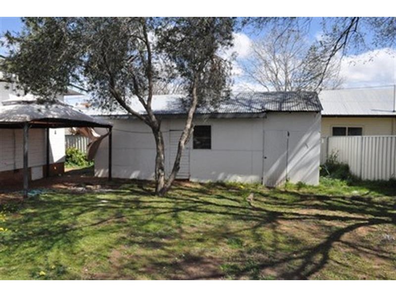 78 Cobbora Rd, Dubbo NSW 2830