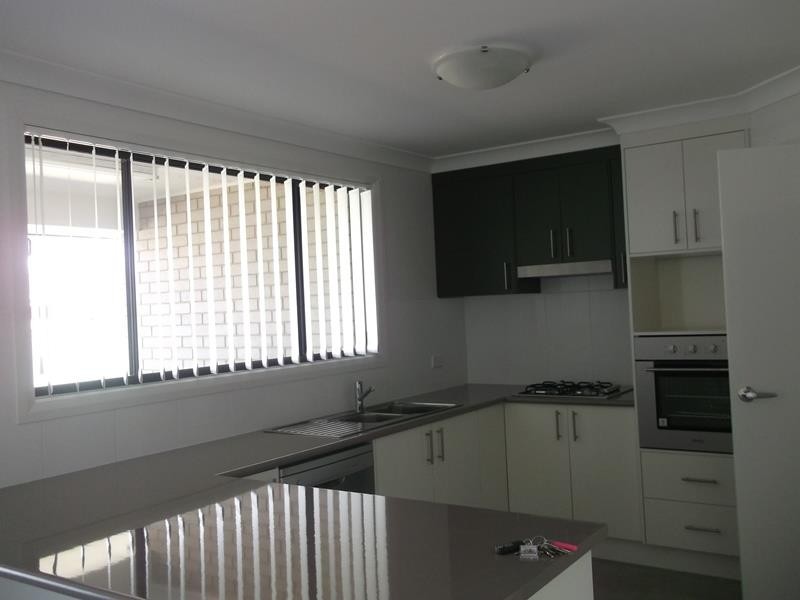 12 Magnolia Cl, Dubbo NSW 2830