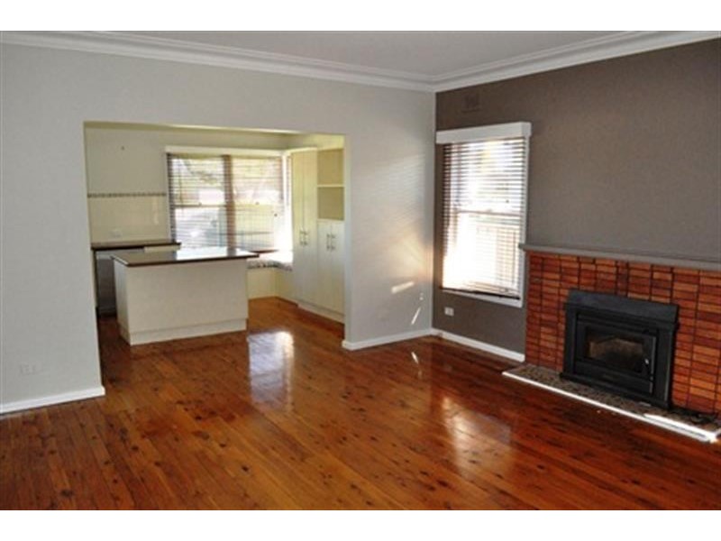 68 Bennett St, Dubbo NSW 2830