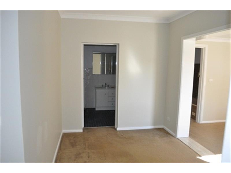 68 Bennett St, Dubbo NSW 2830