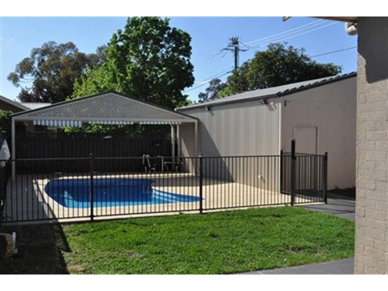 68 Bennett St, Dubbo NSW 2830