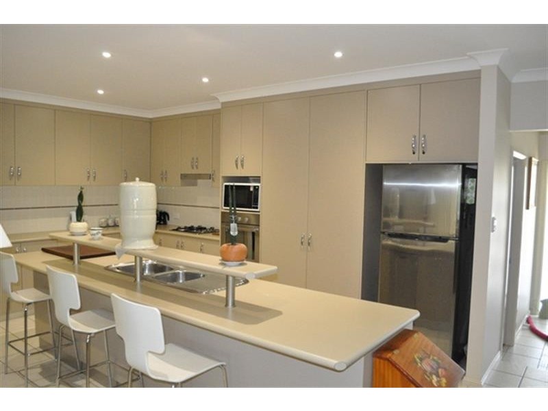 8 Cypress Point Dr, Dubbo NSW 2830