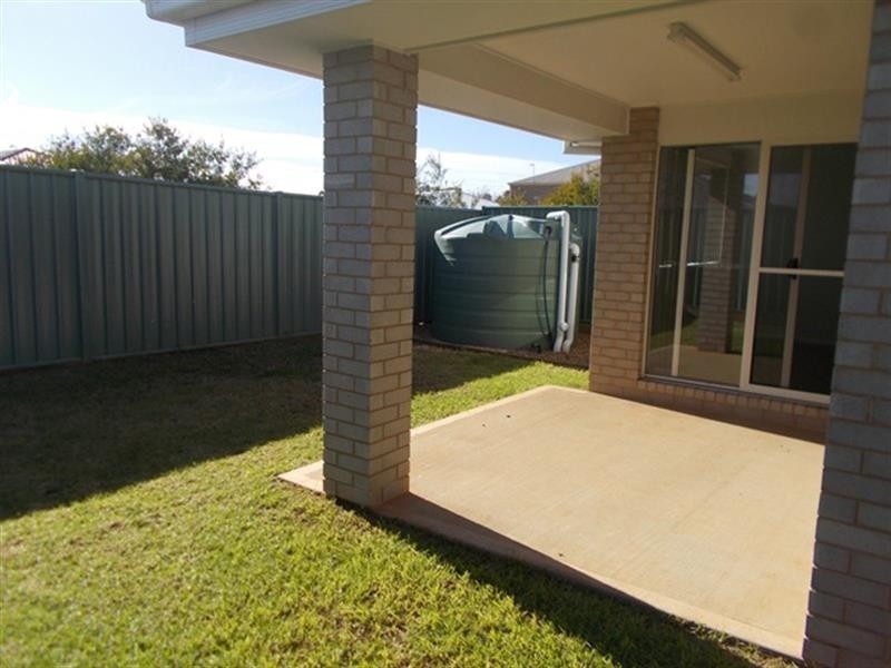 18B Magnolia Bvd, Dubbo NSW 2830