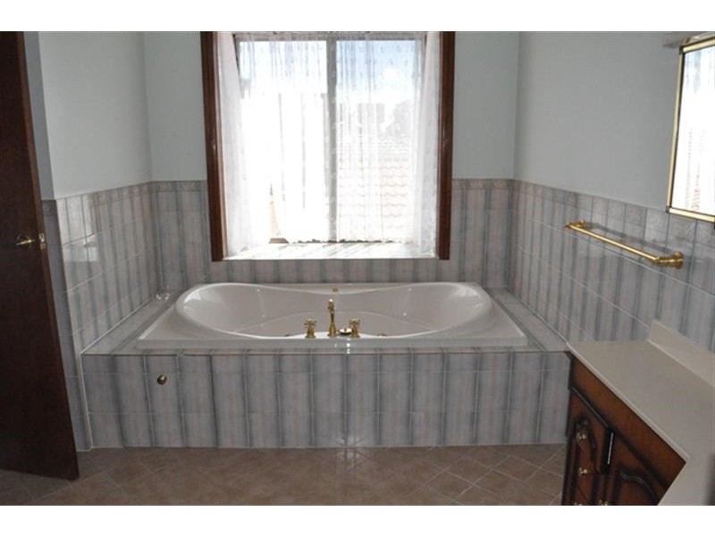 11 Aspen  Rd, Dubbo NSW 2830