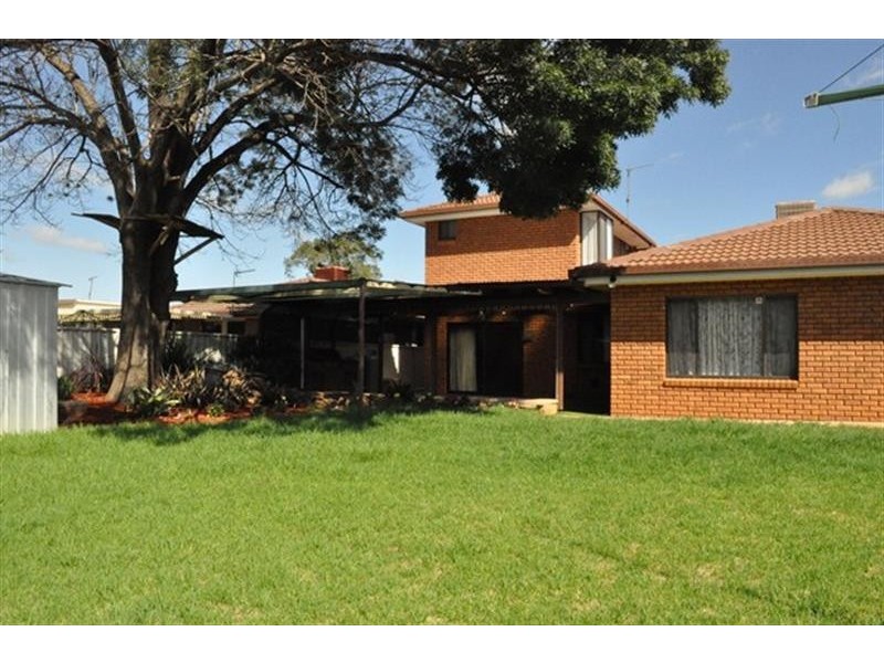 11 Aspen  Rd, Dubbo NSW 2830