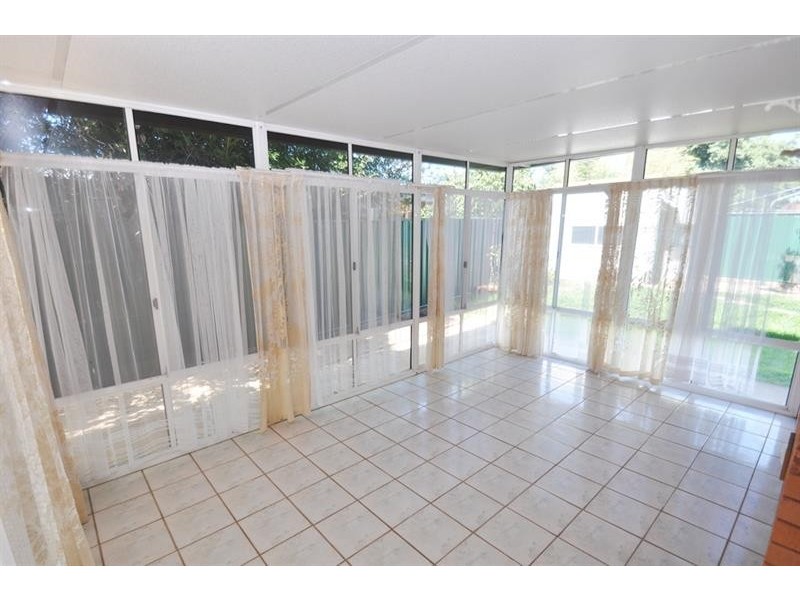 13 Johns Ave, Dubbo NSW 2830