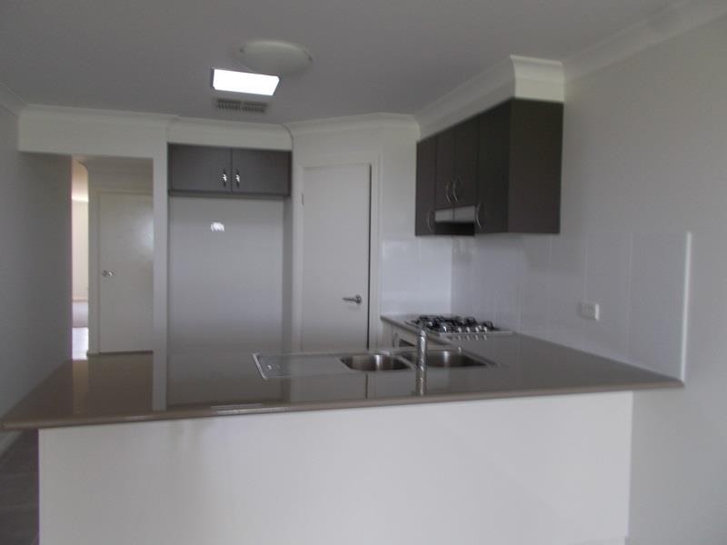 17B Magnolia Bvd, Dubbo NSW 2830