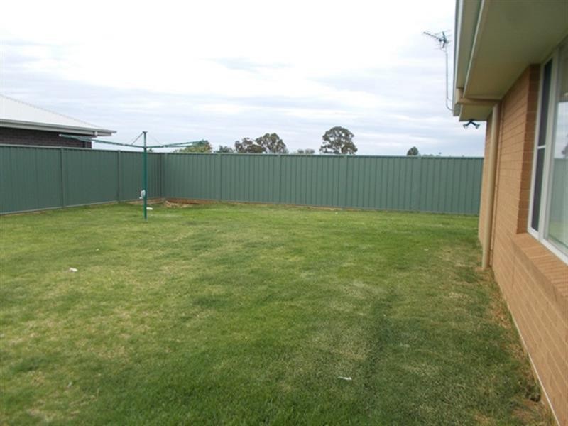 9 Magnolia Bvd, Dubbo NSW 2830