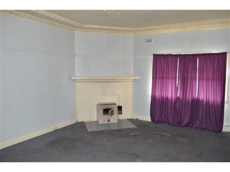 123 Bultje St, Dubbo NSW 2830