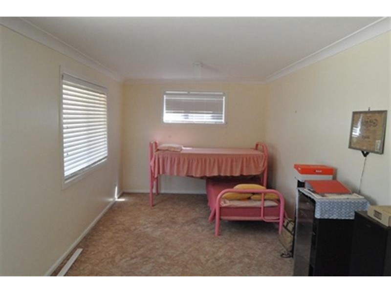 66 Riverview Rd, Gilgandra NSW 2827