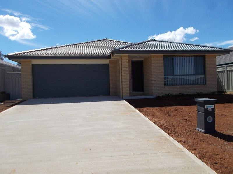 21 Sherrard Cres, Dubbo NSW 2830