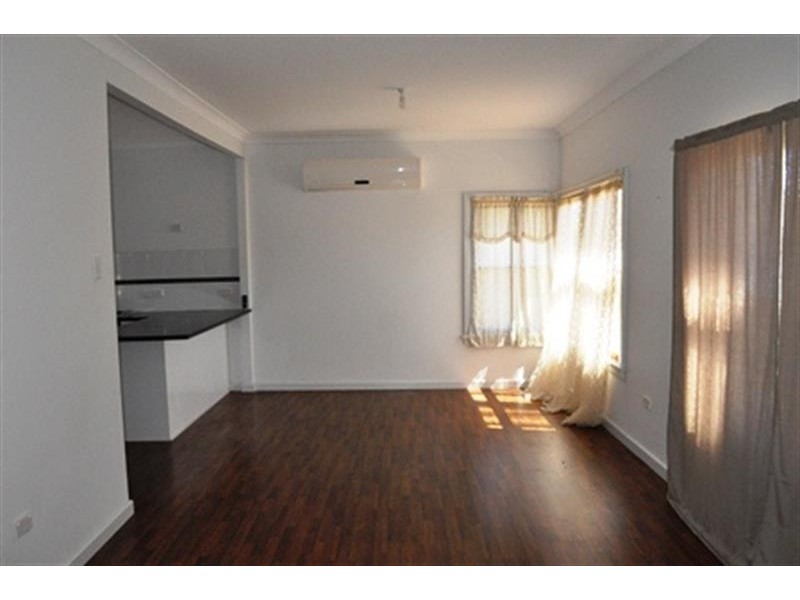 7 Samuel  St, Wellington NSW 2820