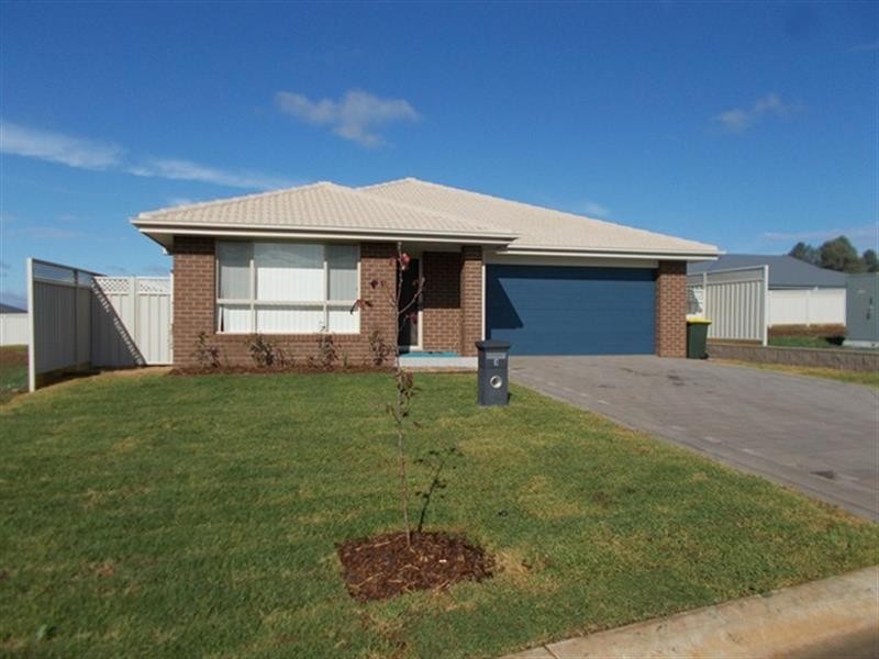 3 Sherrard Cres, Dubbo NSW 2830