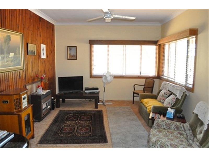 66  Riverview Rd, Gilgandra NSW 2827