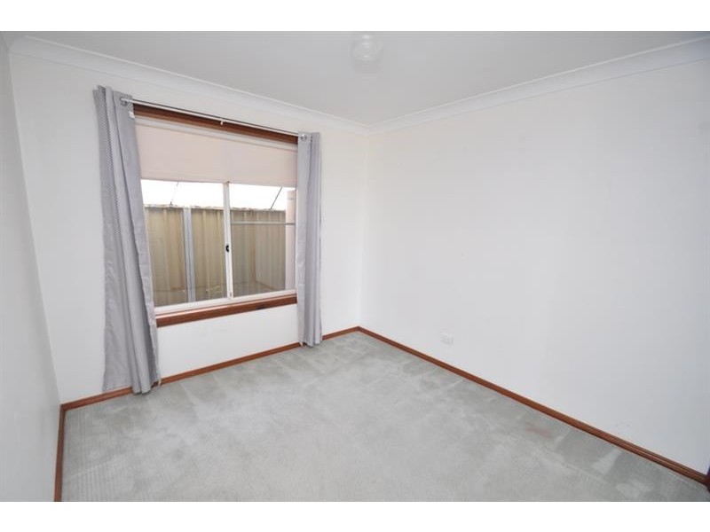2 Erica Cl, Dubbo NSW 2830
