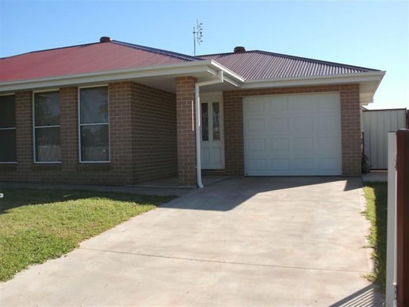 2/48 St Georges  Tce, Dubbo NSW 2830