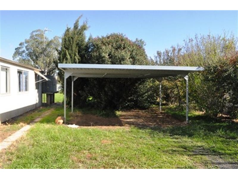 21 Farnell  St, Mendooran NSW 2842