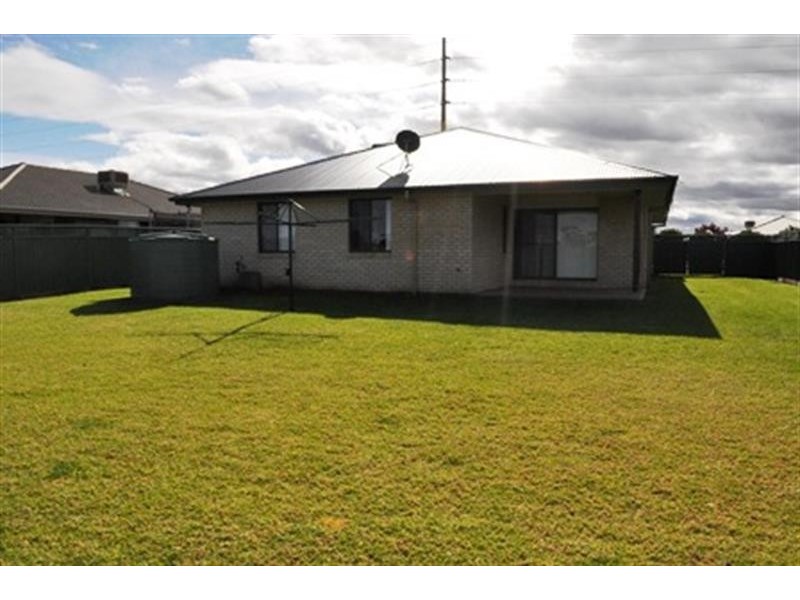 3  Argyle Ave, Dubbo NSW 2830