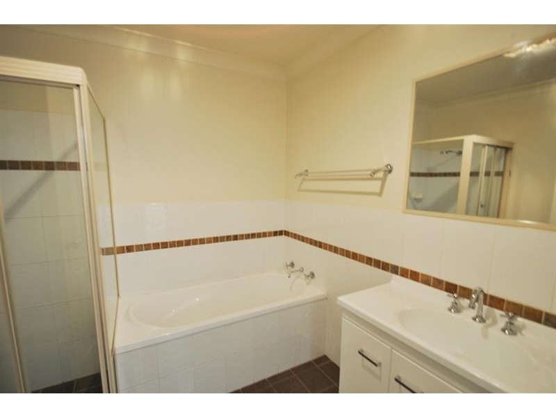 2/224 Fitzroy St, Dubbo NSW 2830