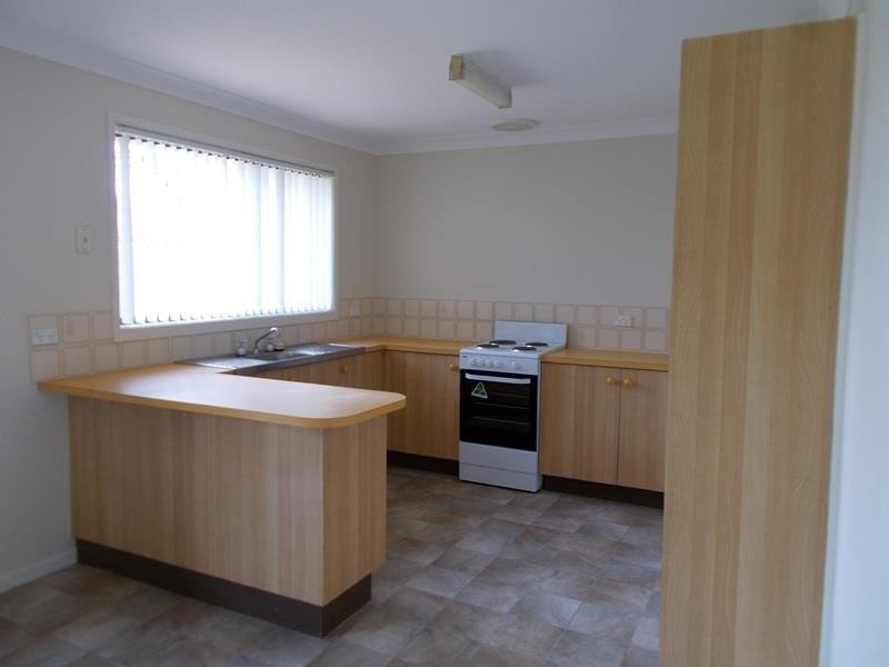 8 Lyons Ave, Dubbo NSW 2830