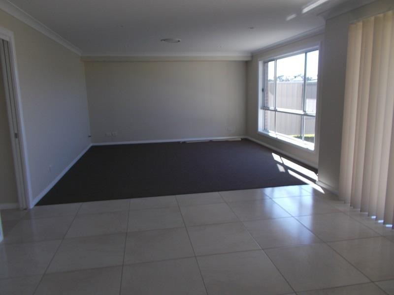 2 Drover Ave, Dubbo NSW 2830