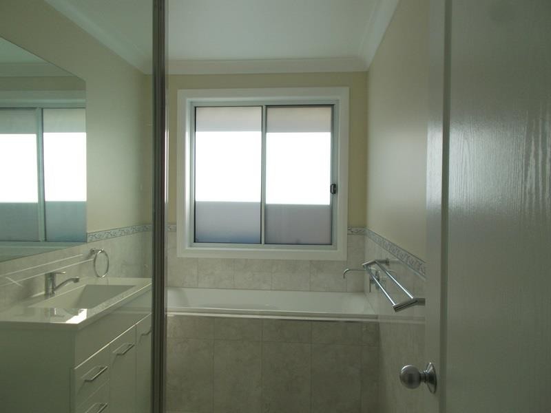 2 Drover Ave, Dubbo NSW 2830