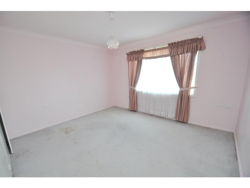 42 Fairview St, Dubbo NSW 2830