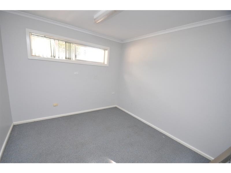 42 Fairview St, Dubbo NSW 2830