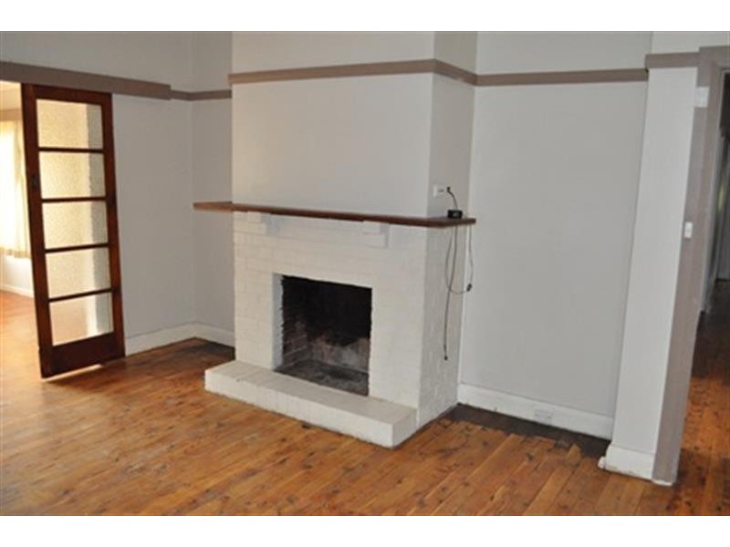 15  Ford St, Wellington NSW 2820