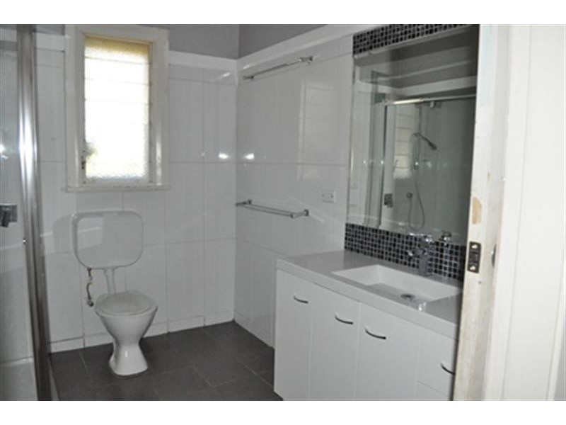 15  Ford St, Wellington NSW 2820