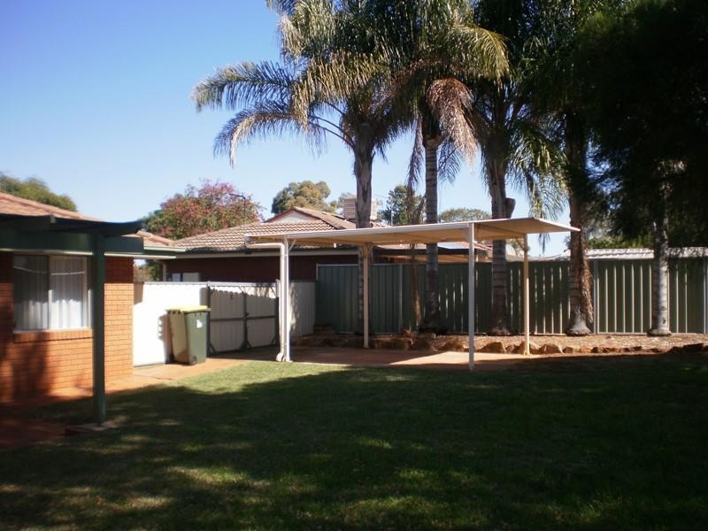 24 Springfield Way, Dubbo NSW 2830