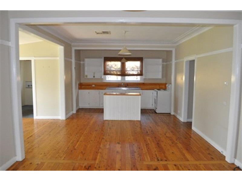 66 Palmer St, Dubbo NSW 2830