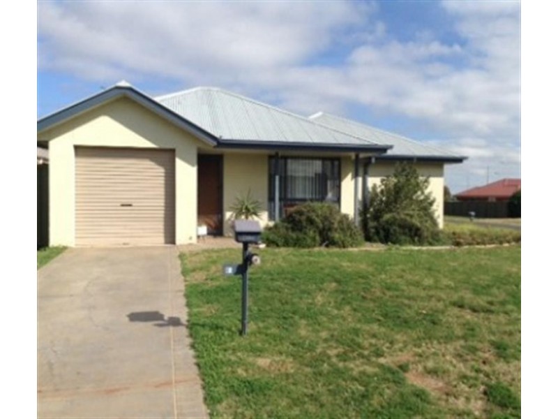 1B  John Brass Pl, Dubbo NSW 2830