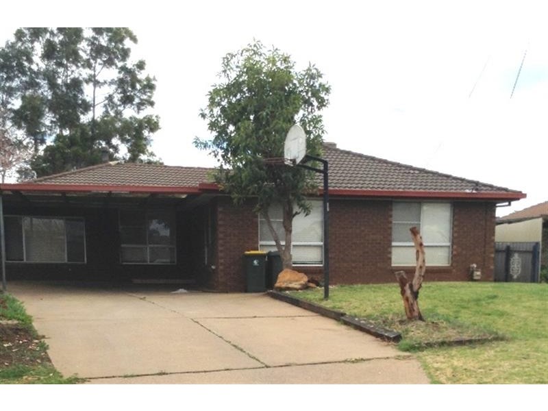 30 Mumford Cres, Dubbo NSW 2830