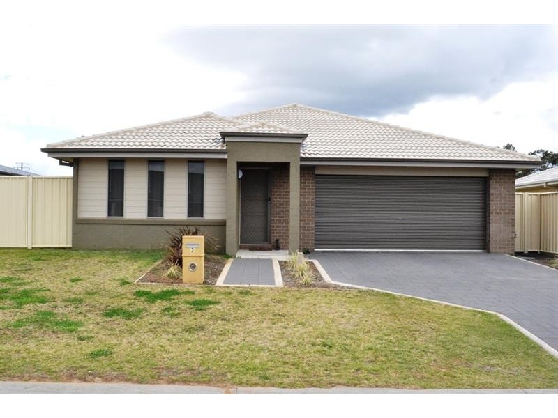 3 Timgarlen Ave, Dubbo NSW 2830