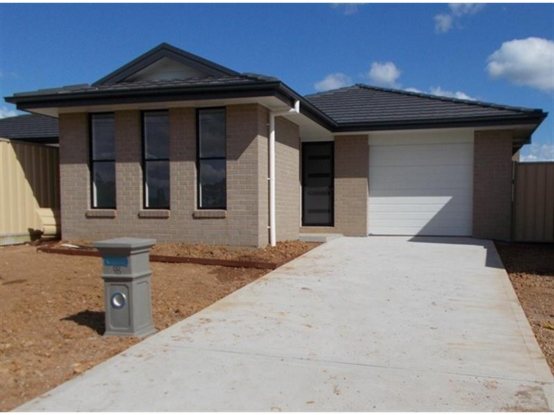 9B Fairview St, Dubbo NSW 2830