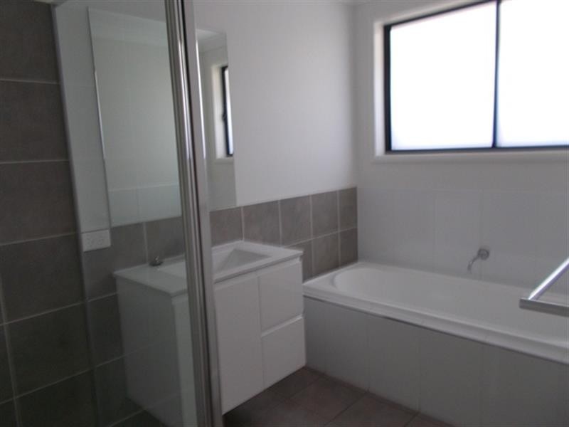 9B Fairview St, Dubbo NSW 2830