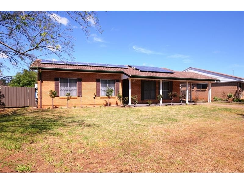 86 Baird  Dr, Dubbo NSW 2830