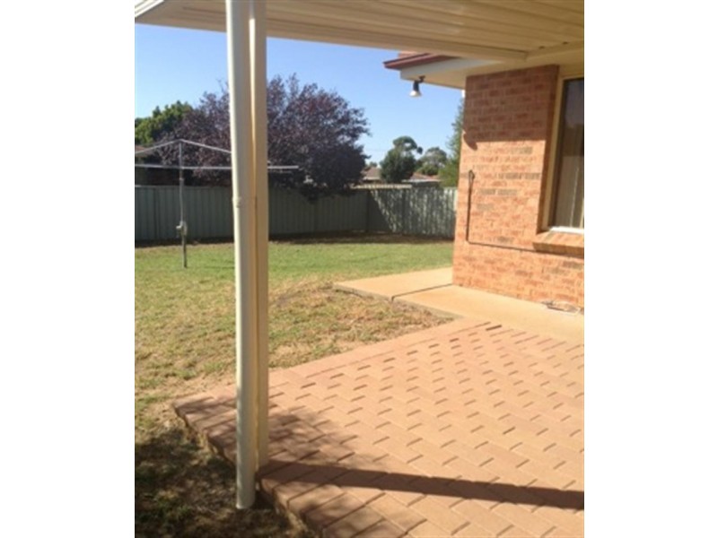 9 Kingfisher St, Dubbo NSW 2830