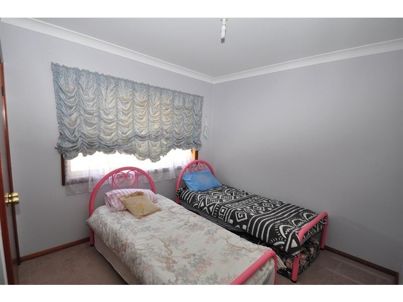 9 Andrew Pl, Dubbo NSW 2830