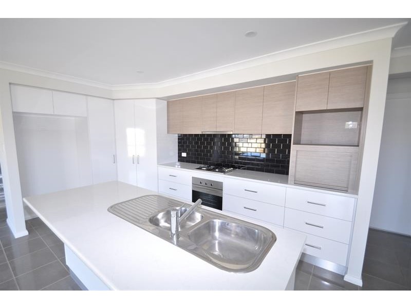 48 Page Ave, Dubbo NSW 2830