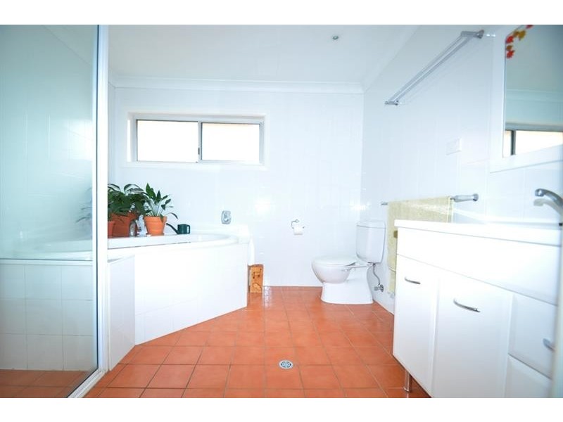 20 Coral Cres, Dubbo NSW 2830