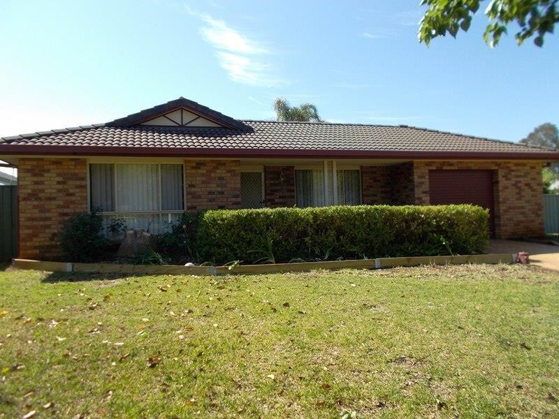 8 Barwon Way, Dubbo NSW 2830