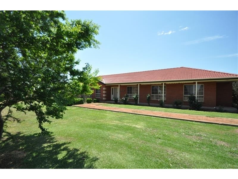 11L Wilfred Smith Dr, Dubbo NSW 2830
