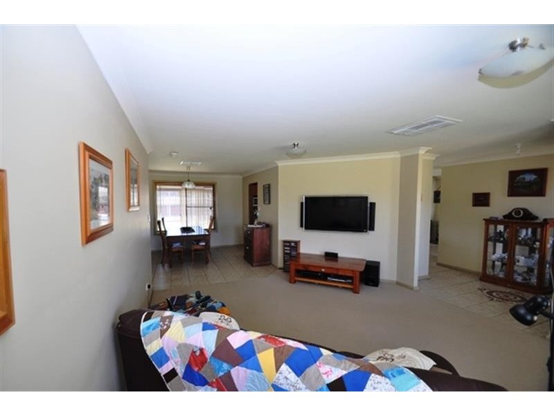 11L Wilfred Smith Dr, Dubbo NSW 2830